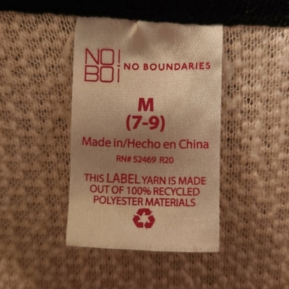 (NWOT)🍁Fleece🍁 No Boundaries , Womens Medium (7-9) off white fleece pullover - Picture 3 of 3